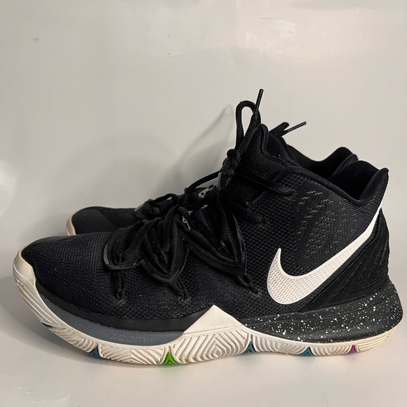 Nike Kyrie 5 Black Magic Basketball Shoes - Picture 3 of 13